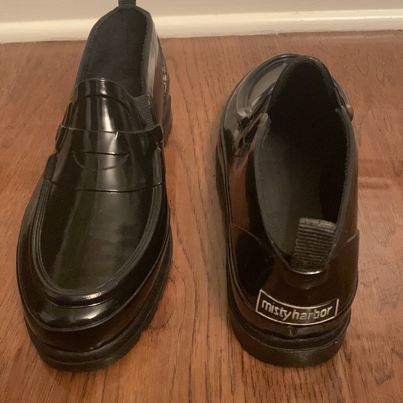 Misty Harbor Black Ankle High Rubber Gouloshs Rain Shoes (Loafers). Size 8 - Picture 4 of 8